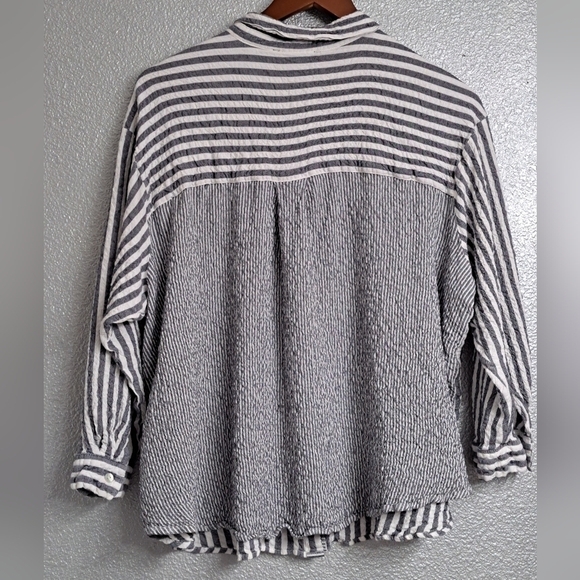 Jane & Delancey Striped  Button Up Blouse - Picture 4 of 8